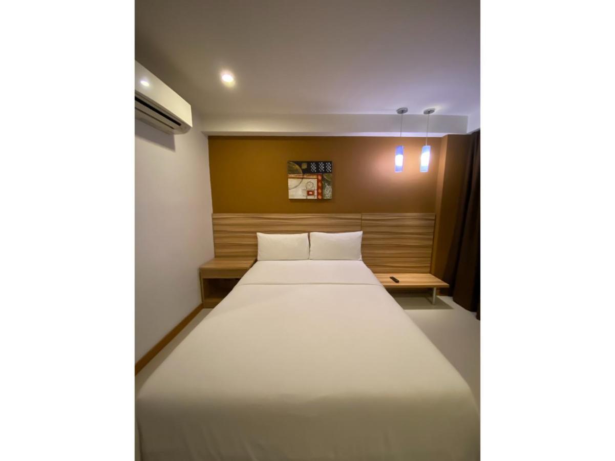 Capital O 820 Guijo Suites Makati Μανίλα Εξωτερικό φωτογραφία